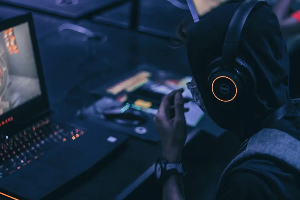 laptop 2000 under gaming