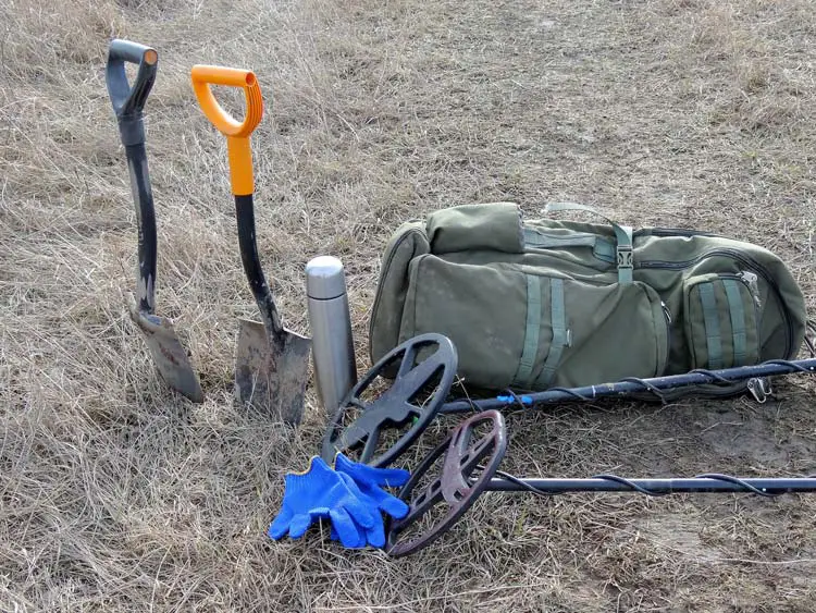 Bag with gear for beginner metal detector